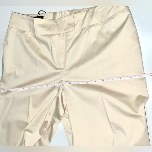 BNWT Escada Dress Pants
Size 38 (EU) Ivory - Picture 5 of 12